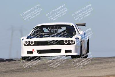 media/Oct-26-2025-CalClub SCCA (Sun) [[8ce1e69566]]/Group 4/Grapevine/